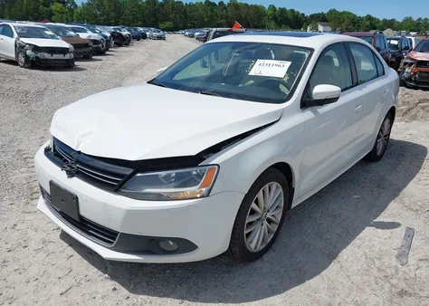 3VWLL7AJ2DM203802